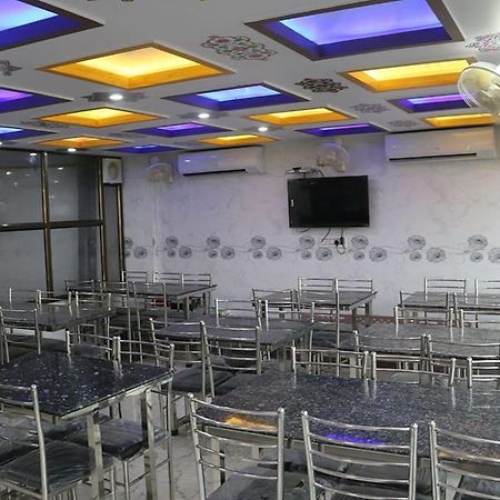 Hotel Madani Bikánér Kültér fotó